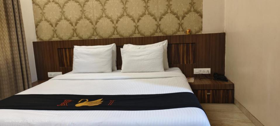 Hotel Kushala Executive Inn Thane Room photo